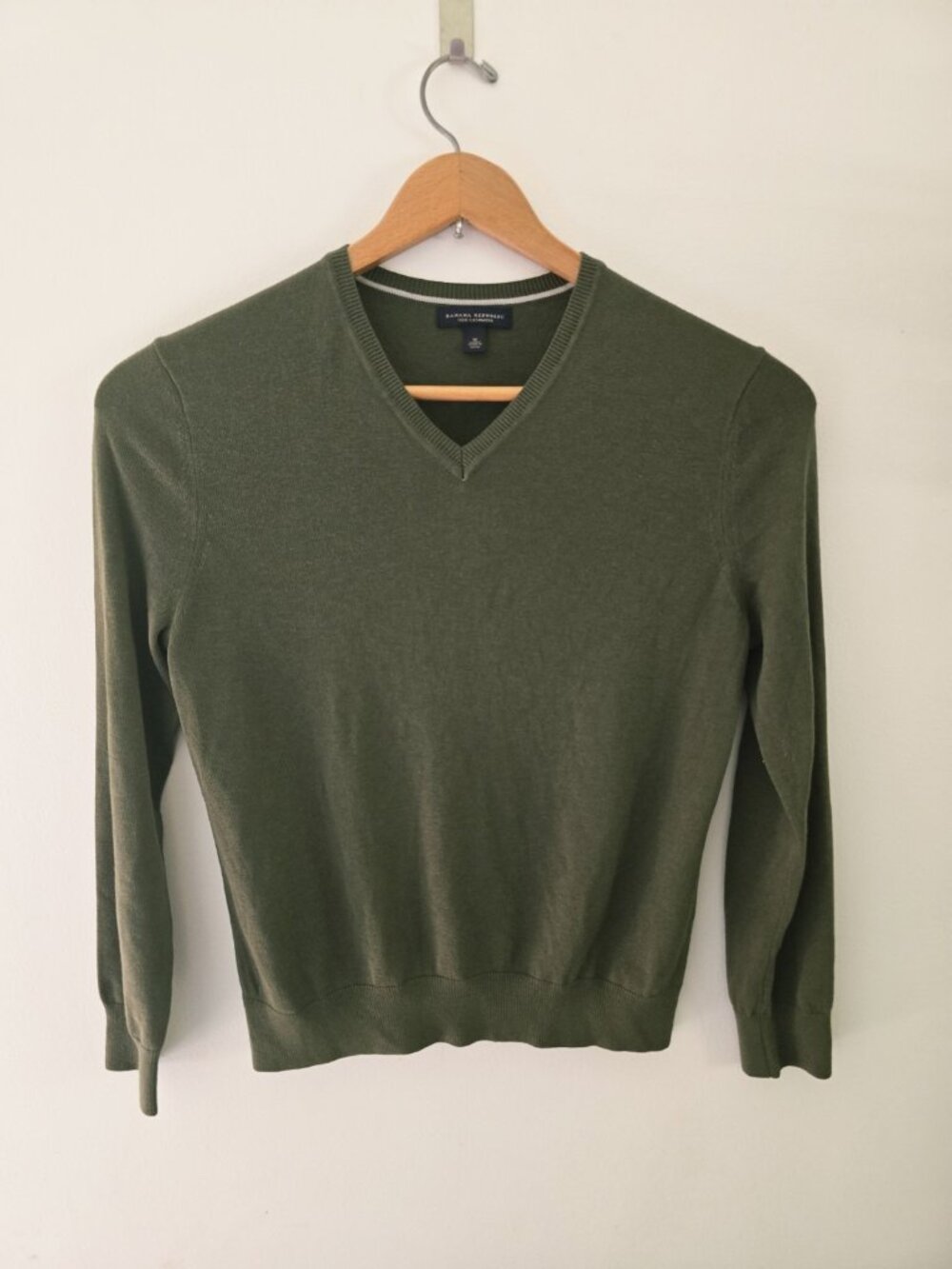 Banana Republic Silk Cashmere V-Neck Dark Green Knit Sweater Mens M Pullover